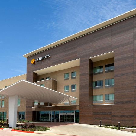 La Quinta Inn & Suites By Wyndham Round Rock Near Kalahari Luaran gambar