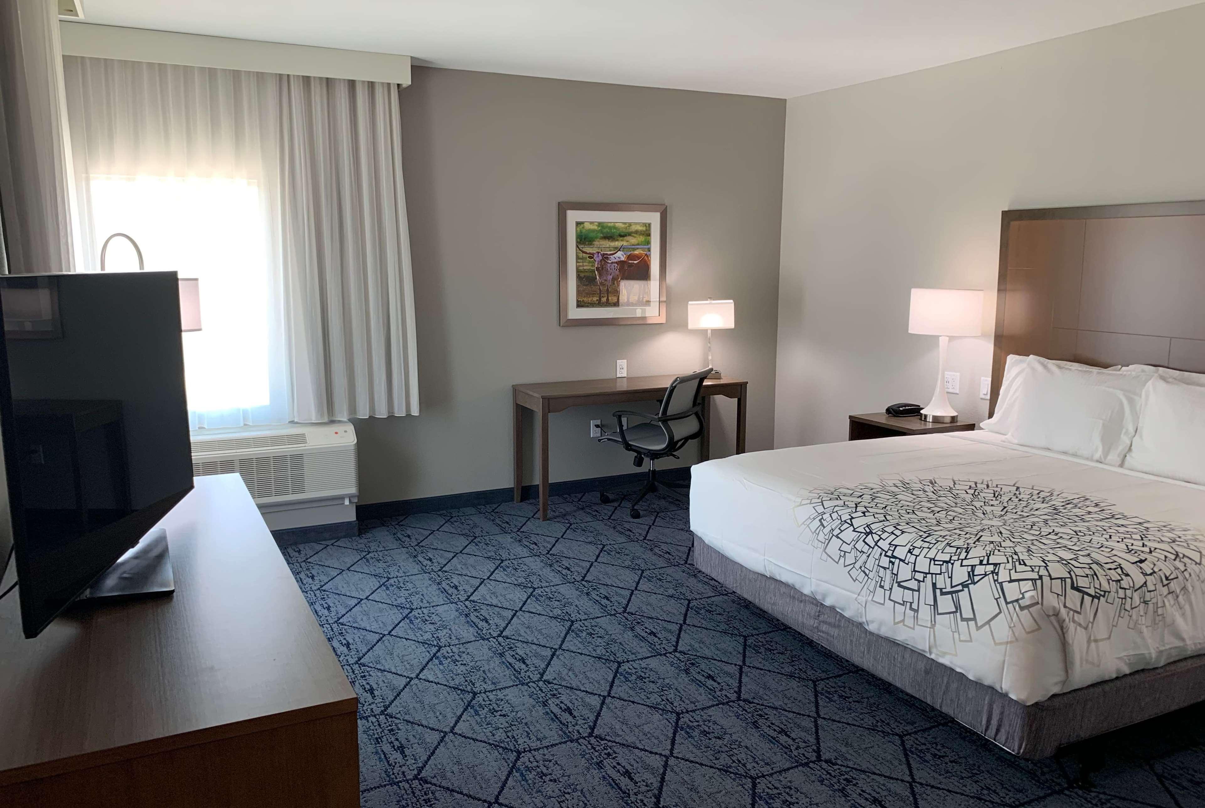 La Quinta Inn & Suites By Wyndham Round Rock Near Kalahari Luaran gambar