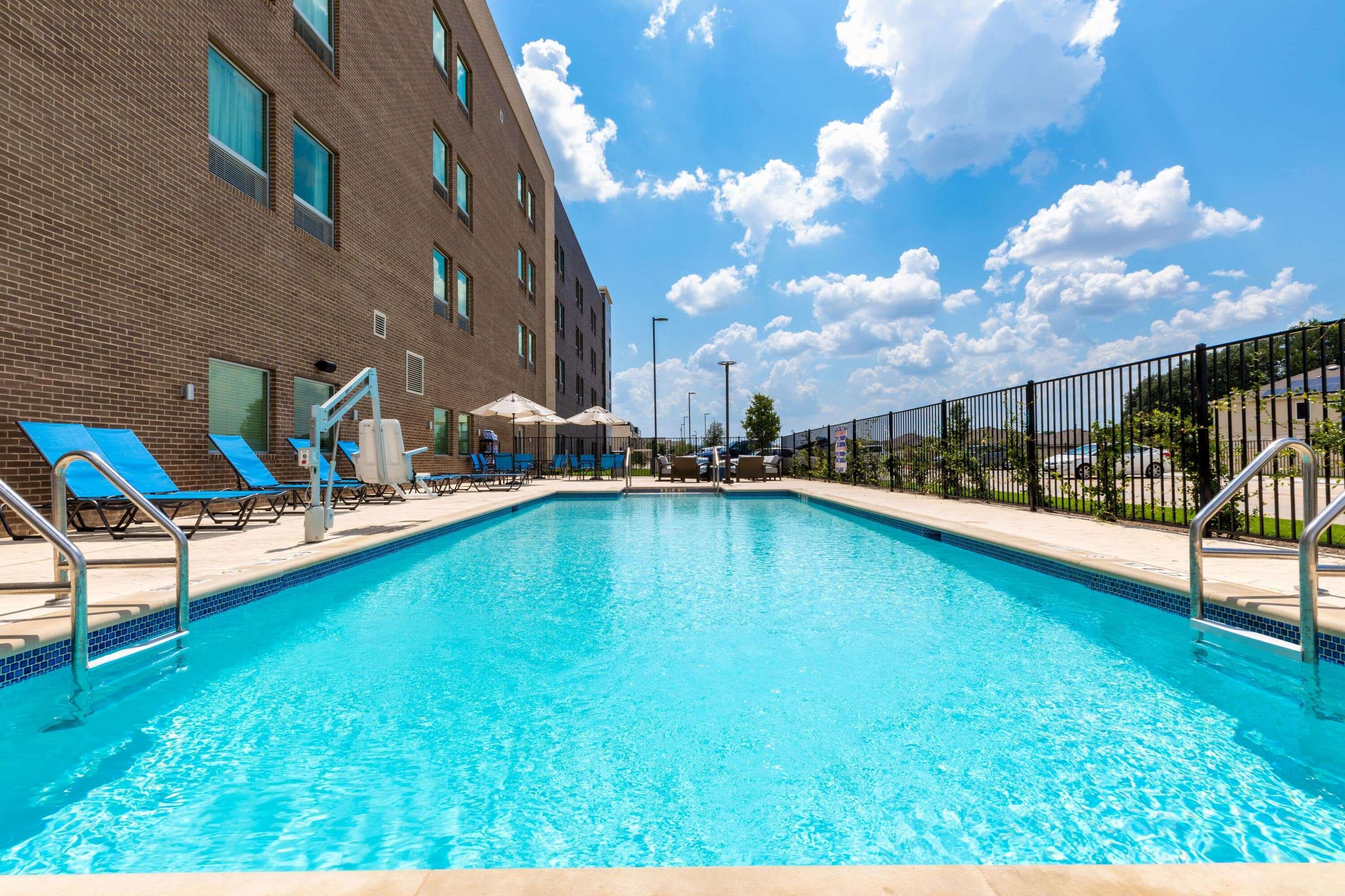 La Quinta Inn & Suites By Wyndham Round Rock Near Kalahari Luaran gambar