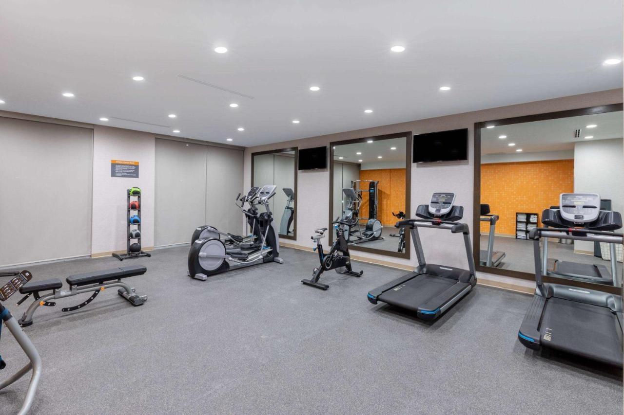 La Quinta Inn & Suites By Wyndham Round Rock Near Kalahari Luaran gambar