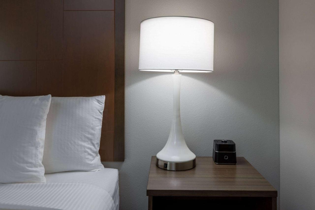 La Quinta Inn & Suites By Wyndham Round Rock Near Kalahari Luaran gambar