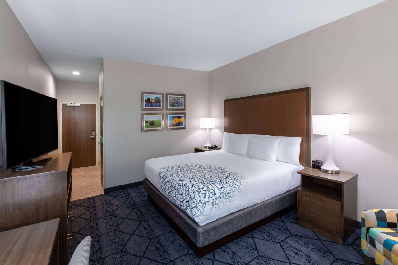 La Quinta Inn & Suites By Wyndham Round Rock Near Kalahari Luaran gambar