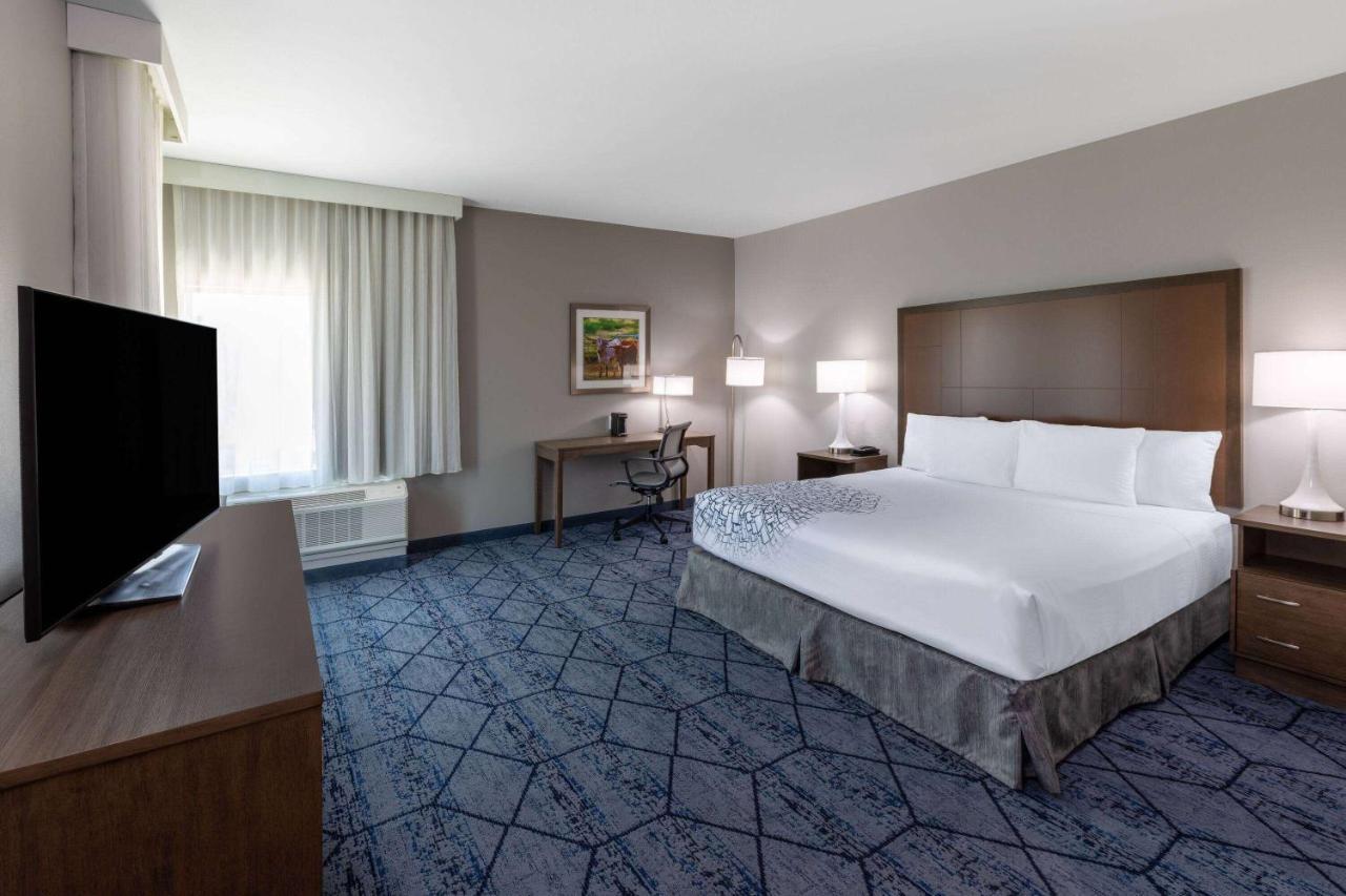 La Quinta Inn & Suites By Wyndham Round Rock Near Kalahari Luaran gambar