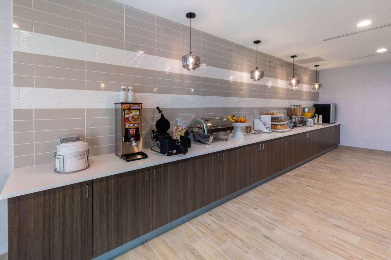 La Quinta Inn & Suites By Wyndham Round Rock Near Kalahari Luaran gambar