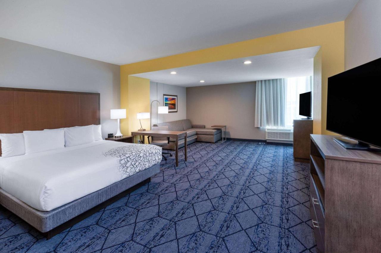 La Quinta Inn & Suites By Wyndham Round Rock Near Kalahari Luaran gambar