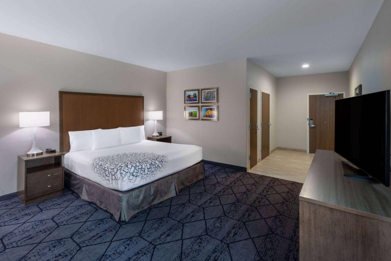 La Quinta Inn & Suites By Wyndham Round Rock Near Kalahari Luaran gambar