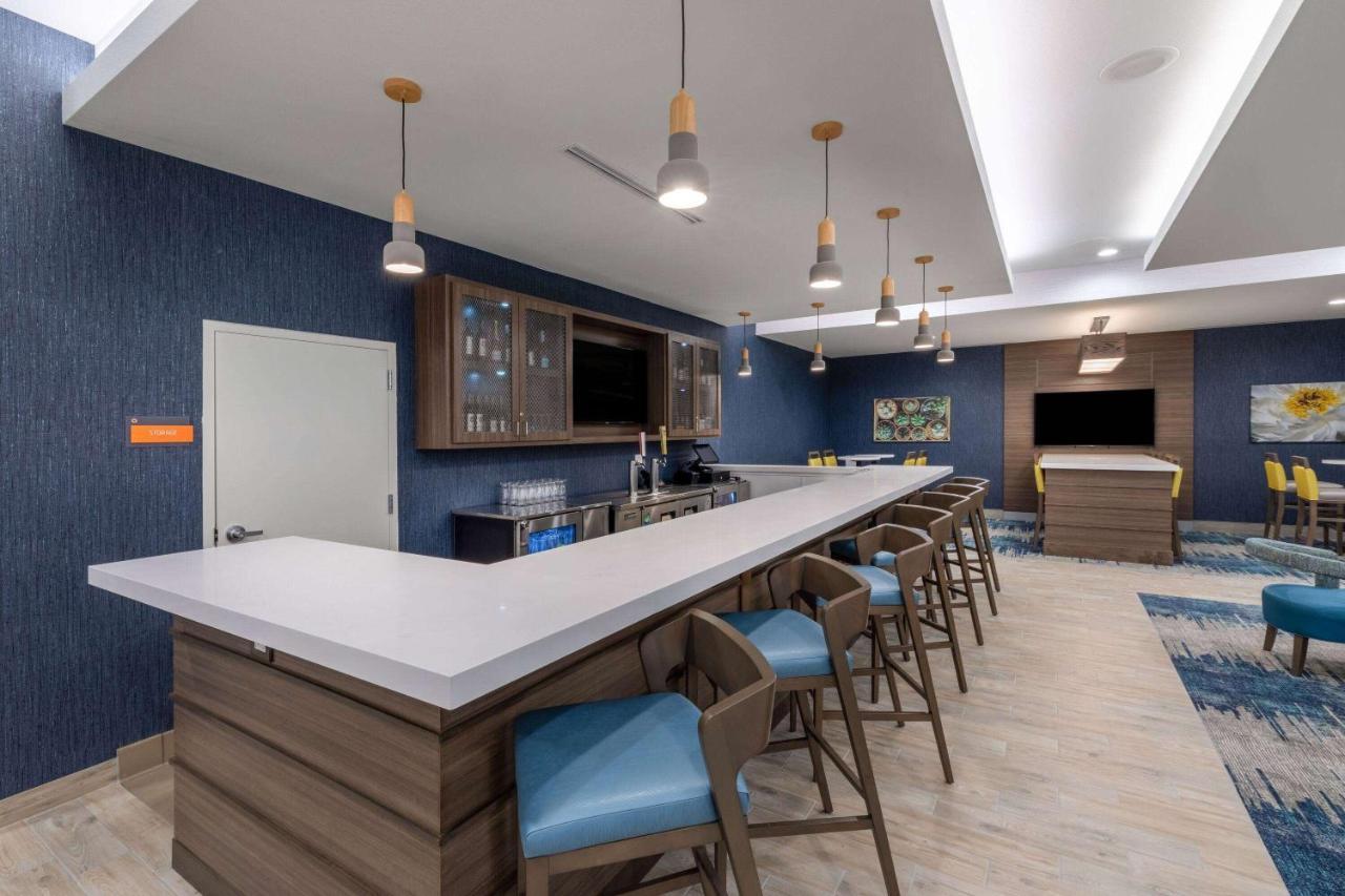 La Quinta Inn & Suites By Wyndham Round Rock Near Kalahari Luaran gambar